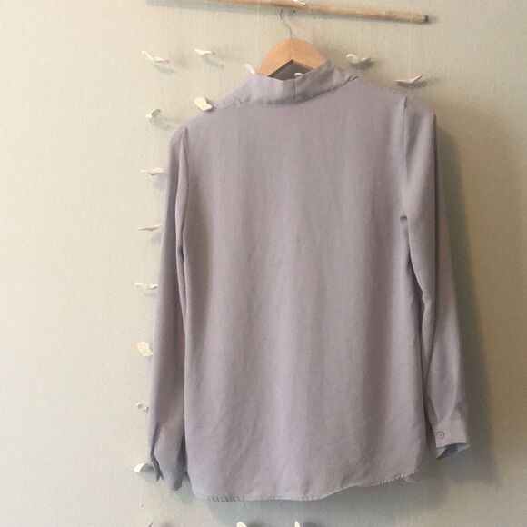 Gray Ro&de blouse - Picture 3 of 3